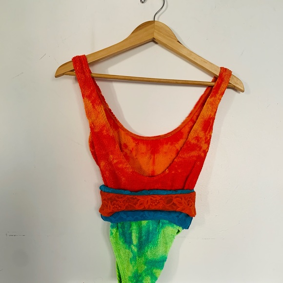 RARE! 1980's LIZA BRUCE Vintage Bathing Suit TIE-DYED LACE PULL DOWN SKIRT NEON - Picture 4 of 12